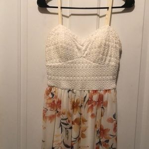 Very Pretty Lily Rose Dress. Size Large